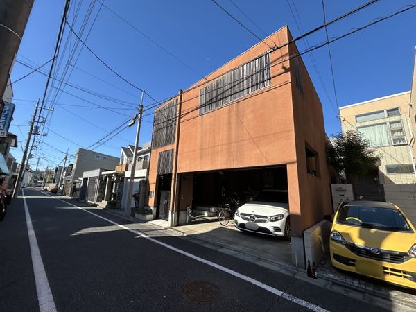 駒沢2丁目戸建 駐車場