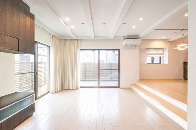 桜新町1丁目戸建 リビング