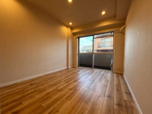 シャンボール弦巻 室内