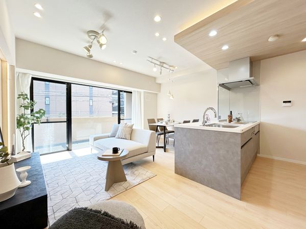 メゾンモンティチェロ弦巻 リビング