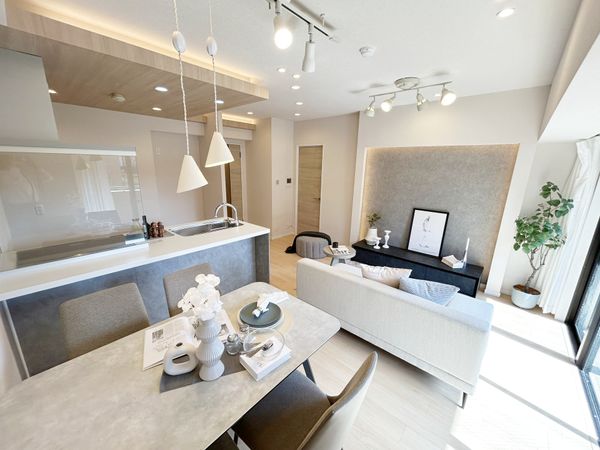 メゾンモンティチェロ弦巻 リビング