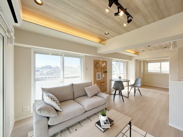 ローヤルハイツのざわ リビング