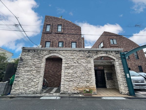 ラビ馬事公苑 外観 ラビ馬事公苑 外観