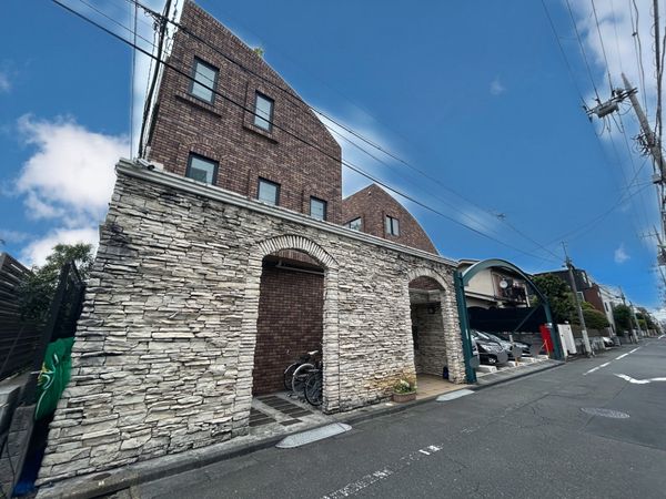 ラビ馬事公苑 外観 ラビ馬事公苑 外観