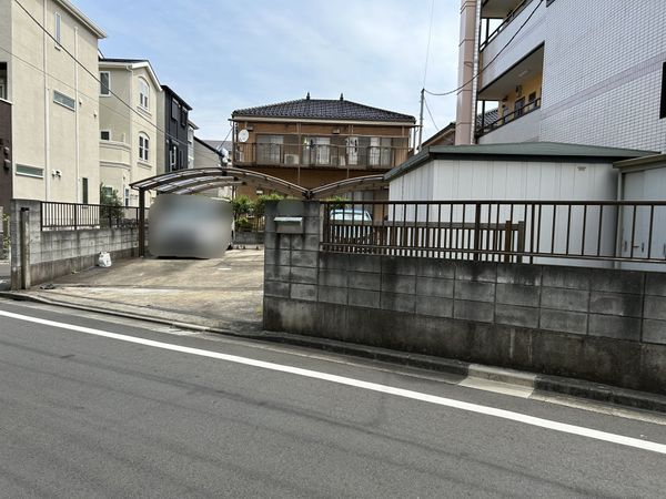 前面道路含む外観