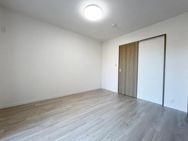 １階洋室約7.4帖