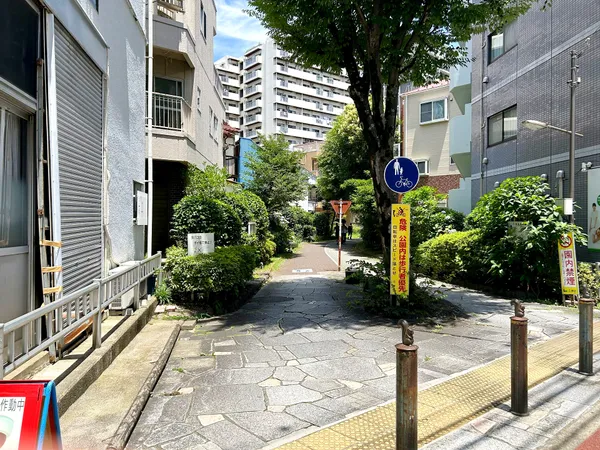 東側区有通路