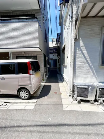 東側通路