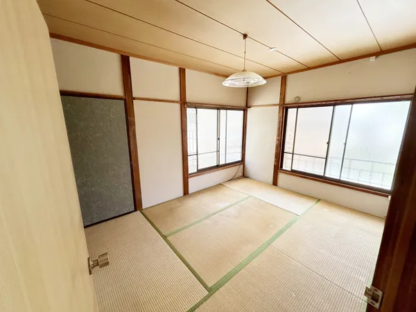 ２階和室約６帖