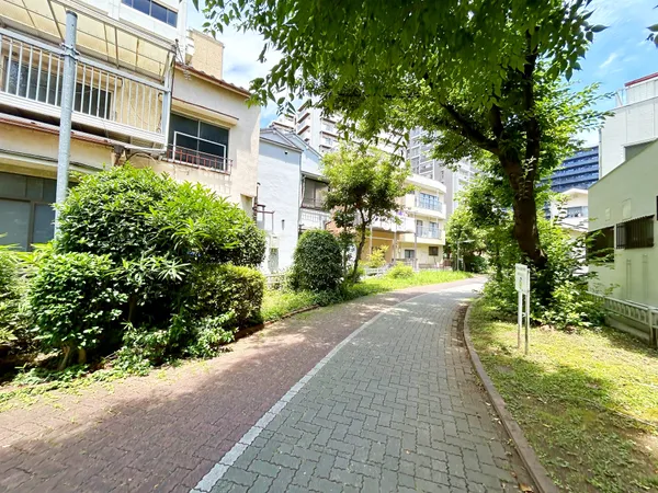 南側区有通路