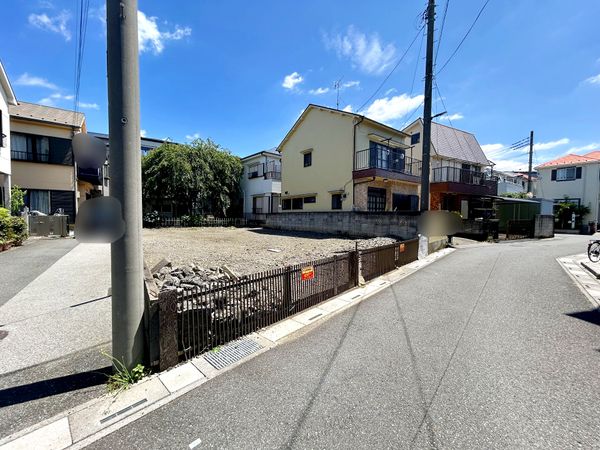 前面道路含む外観