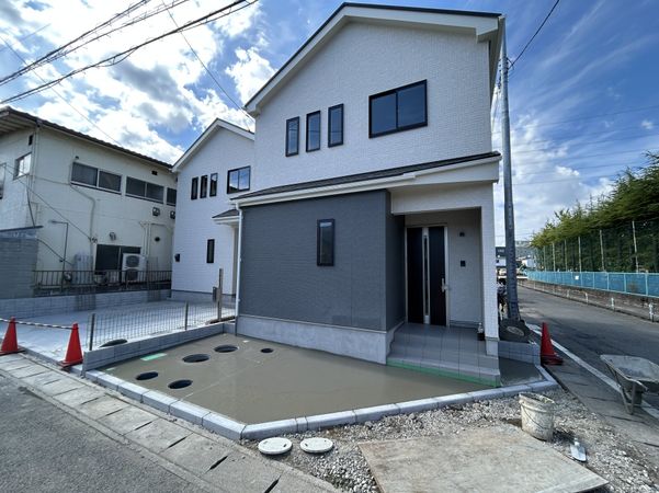 八潮市大字柳之宮 新築戸建 外観