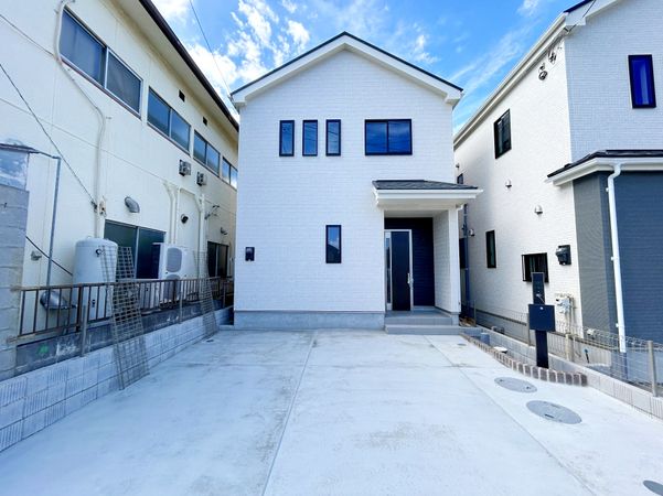 八潮市大字柳之宮 新築戸建 外観
