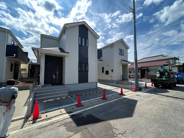 八潮市大字柳之宮 新築戸建 外観