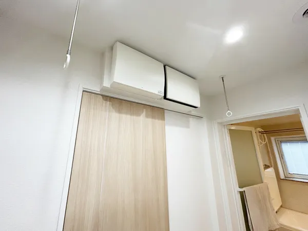 洗面室にある室内干し