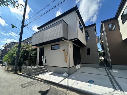 八潮市緑町3丁目 新築戸建 外観