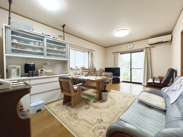 草加市松原5丁目 戸建 リビング 草加市松原5丁目 戸建 リビング