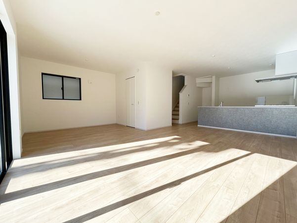 草加市西町 新築戸建 リビング 草加市西町 新築戸建 リビング