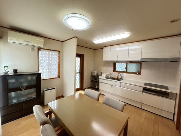 川口市大字榛松 戸建 室内