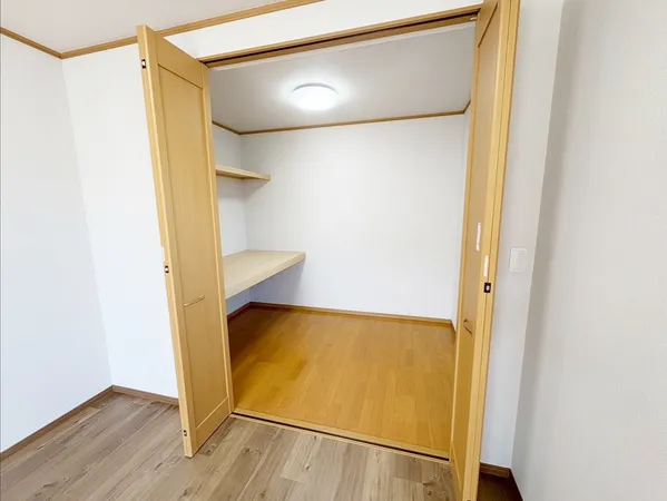 大容量のウォークインクローゼット