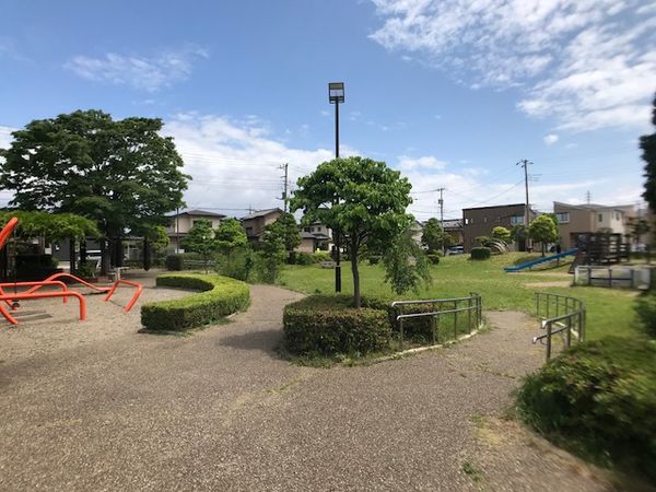 草加市長栄3丁目 新築戸建 長栄西公園（約60ｍ）