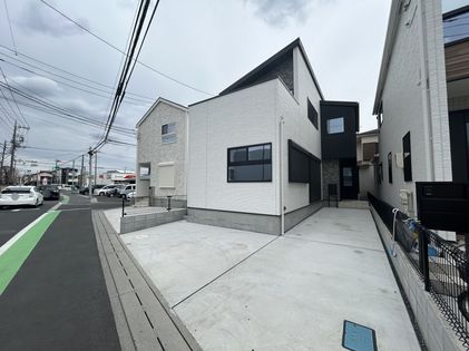 草加市花栗1丁目 戸建 外観