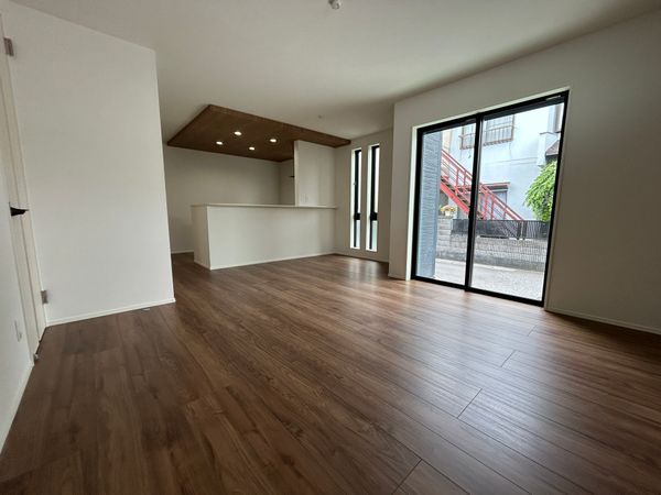 草加市新栄1丁目 新築戸建 リビング 草加市新栄1丁目 新築戸建 リビング