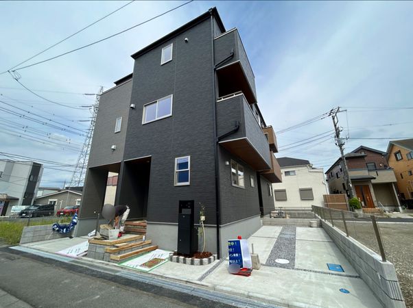 八潮市大字大瀬 新築戸建 外観 八潮市大字大瀬 新築戸建 外観