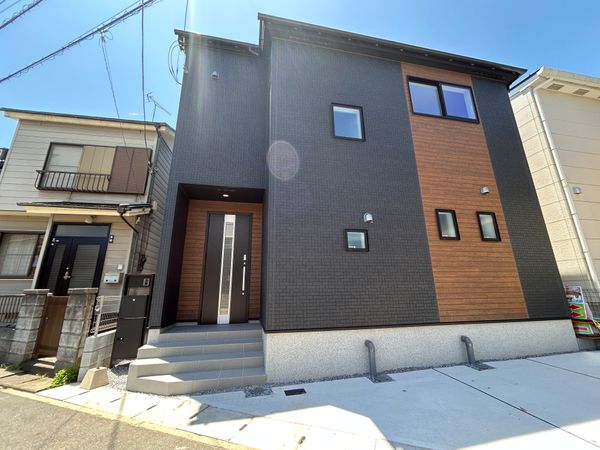 草加市新里町 新築戸建 外観
