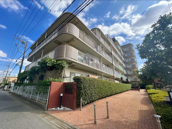 ウインザーハイム草加 外観