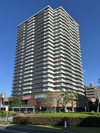 谷塚コリーナ・ライオンズタワー谷塚 外観 谷塚コリーナ・ライオンズタワー谷塚 外観