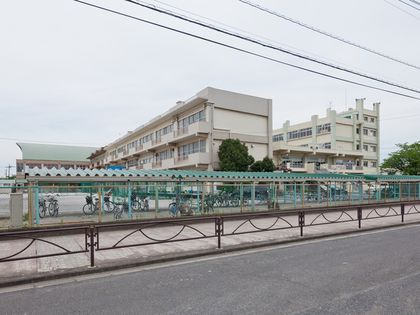 Brillia八潮 大原中学校(約860m) 大原中学校(約860m)
