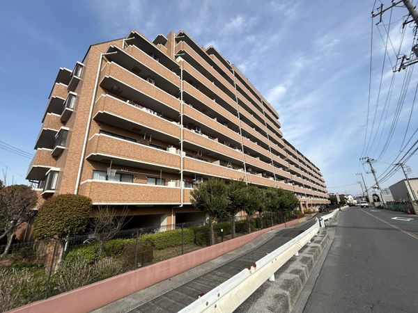 ライオンズマンション草加東 外観
