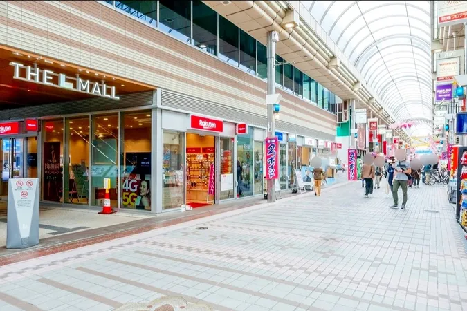 パークシティ武蔵小山と隣接しており、パルム商店街まで雨に濡れず、出入り可能なエントランスもございます。