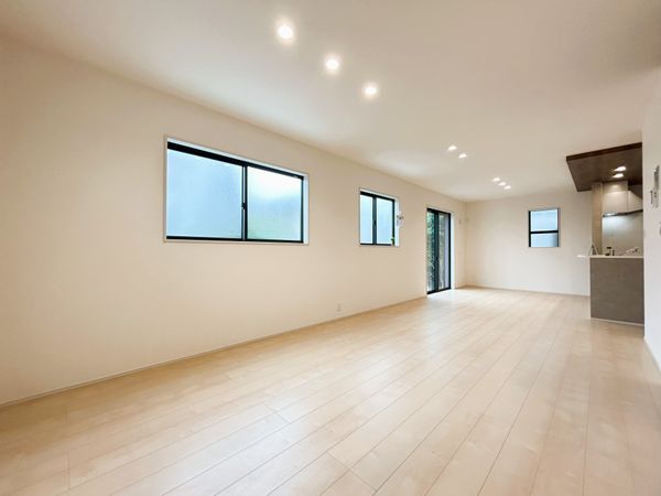 大場町 新築戸建 リビング