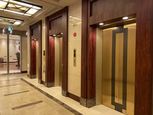 エレベーターホール