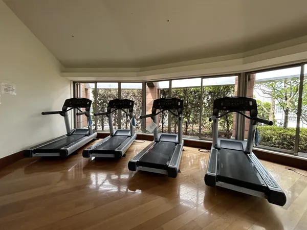 フィットネスクラブ