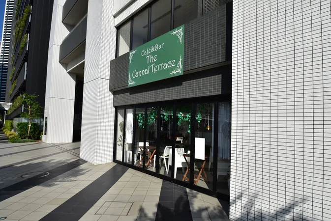 オープンカフェ