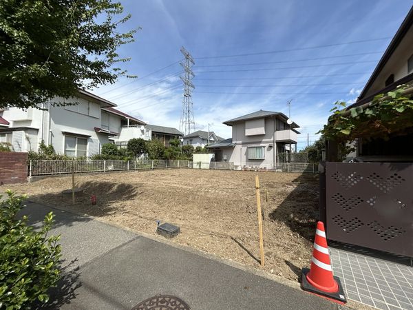 柏市花野井 土地 前面道路含む外観