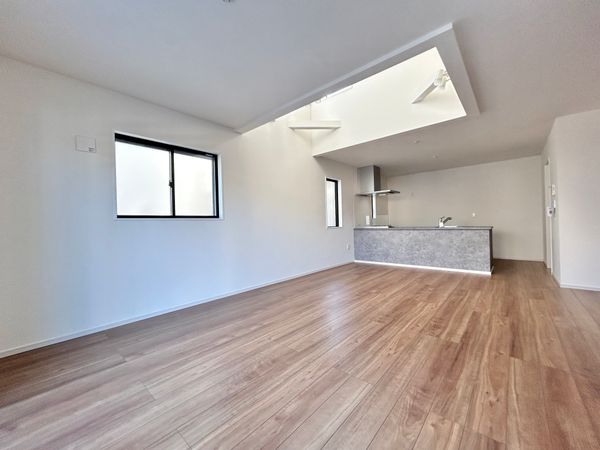 柏市柏の葉5丁目 新築1号棟 リビング