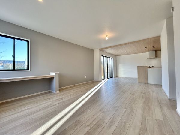 柏市柏の葉5丁目 新築2号棟 リビング