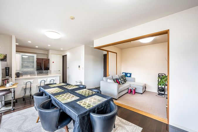 ヒューマンスクエアグランロマーニャ リビング ヒューマンスクエアグランロマーニャ リビング