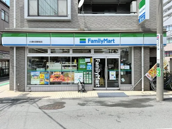 徒歩1分。