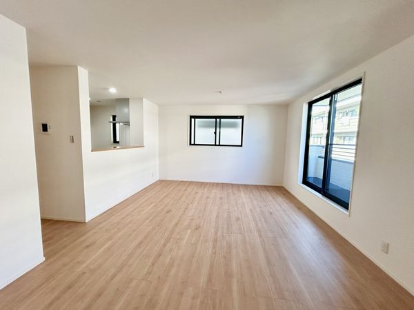 港南区丸山台2丁目 新築戸建 2号棟 リビング