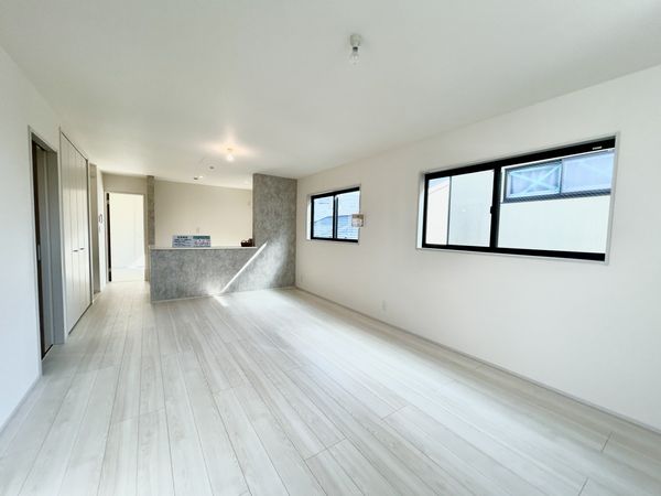 南区別所6丁目 新築戸建 2号棟 リビング