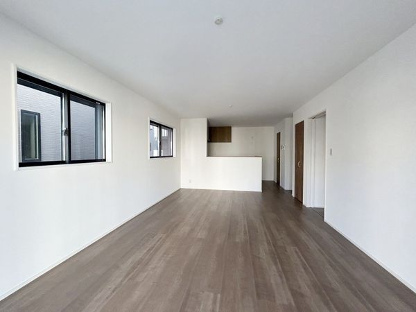 港南区笹下6丁目 新築戸建 3号棟 リビング