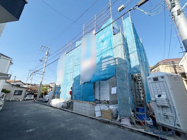 磯子区磯子8丁目 新築戸建 3号棟 前面道路含む外観