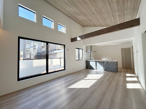 磯子区岡村5丁目 新築戸建 1号棟 リビング