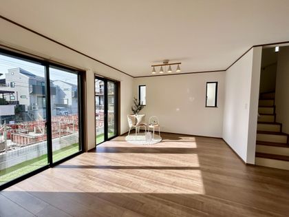 磯子区森が丘2丁目 新築戸建 B号棟 リビング