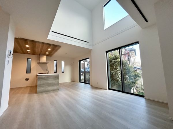 港南区芹が谷3丁目 新築戸建 3号棟 リビング